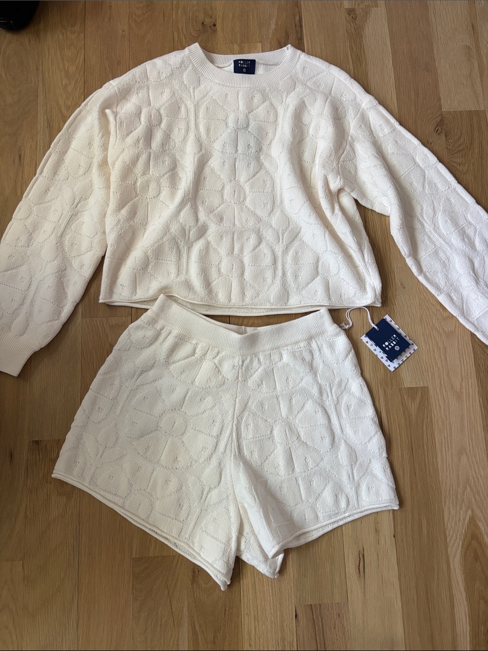 Roller Rabbit White Textured Floral Knit Set